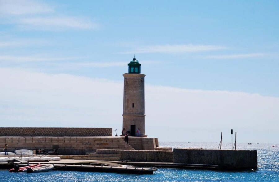 From Aix-en-Provence: Cassis & Luberon Full-Day Tour - Cassis old port time: where the color is and the pace slows