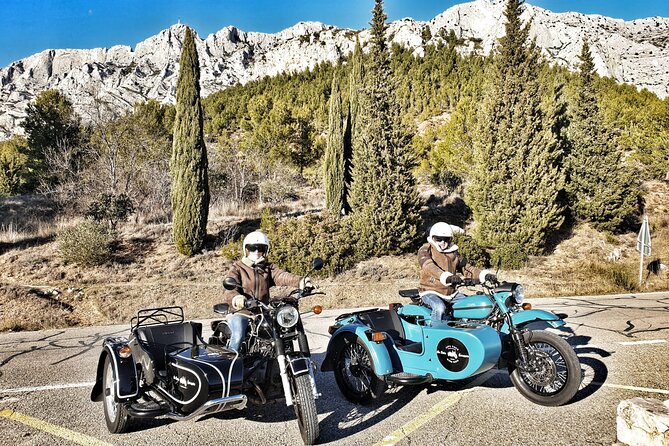 From Aix-en-Provence : Half-day Sidecar Wine Tour - Helmets, gloves, and pacing: how to enjoy the sidecar safely