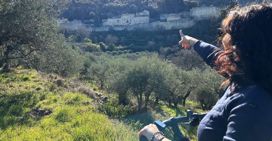 From Aix-en-Provence: Luberon Region E-Bike Full-Day tour - From Aix to Bonnieux: the morning setup that keeps the day smooth