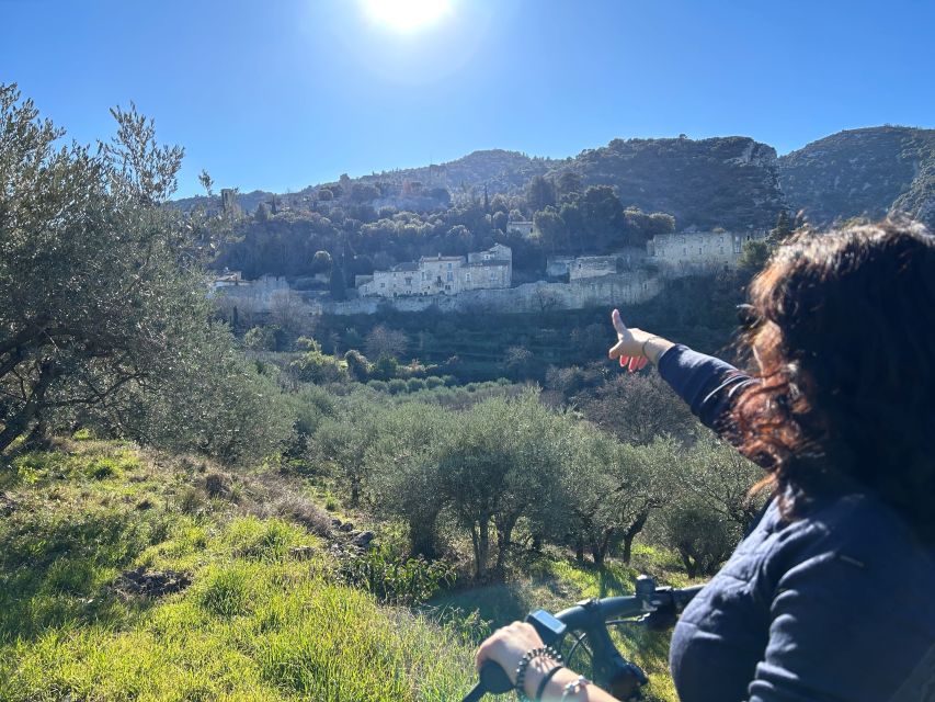 From Aix-en-Provence: Luberon Region E-Bike Full-Day tour - Bonnieux: where the valley view does the heavy lifting