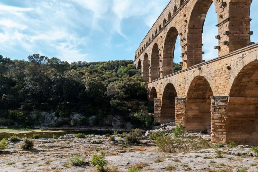 From Aix-en-Provence: Provence Region Tour with Wine Tasting - Avignon Medieval Streets and the City of the Popes