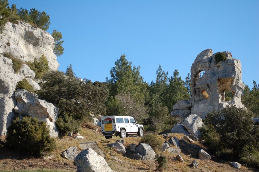 From Arles: Alpilles Regional Park Provence 4x4 Safari - Comfort, Weather, and What to Pack for a Short 4 Hours