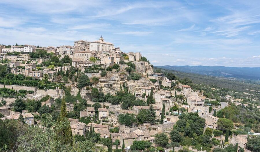 From Avignon: Best of Luberon Afternoon Tour - Roussillon’s ochre cliffs: the color stop that makes photos look easy