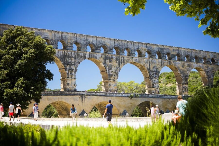 From Avignon: Full-Day Best of Provence Tour - Pont du Gard: The Roman Aqueduct Stop That Anchors the Day