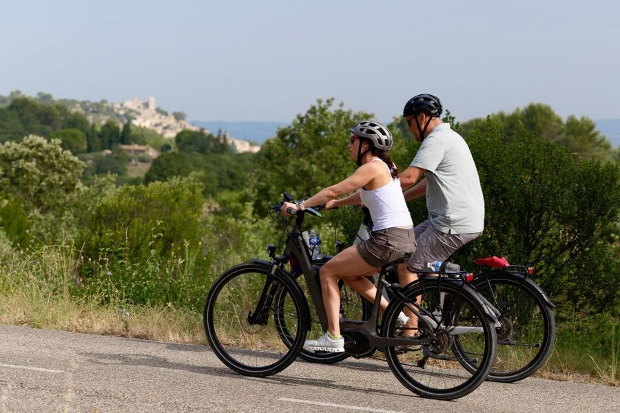 From Avignon: Full-Day E-Bike Tour in the Luberon Region - Weather plan: when rain shows up, the route adapts