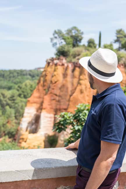From Avignon: Luberon and Chateauneuf-du-Pape Full-Day Tour - The Popes’ summer residence ruins: a viewpoint with a story