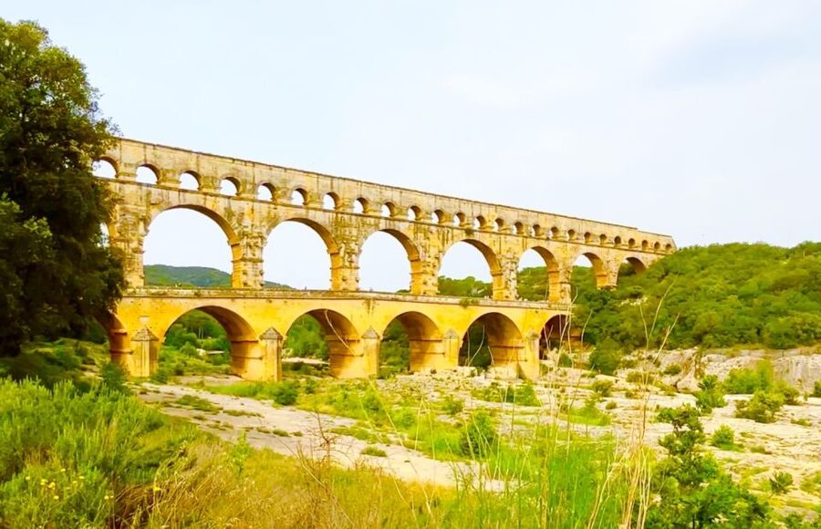 From Avignon: Roman Tour to Pont du Gard, Nîmes & Orange - Who should book this Roman monuments loop from Avignon?
