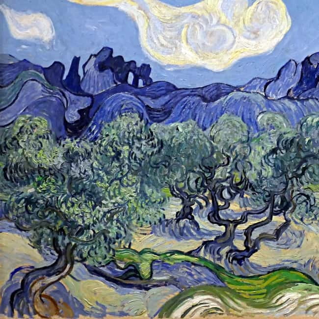 From Avignon: Van Gogh's sites & Les Baux de Provence - Les Baux de Provence: Pedestrian Streets and the Eagle’s Nest View