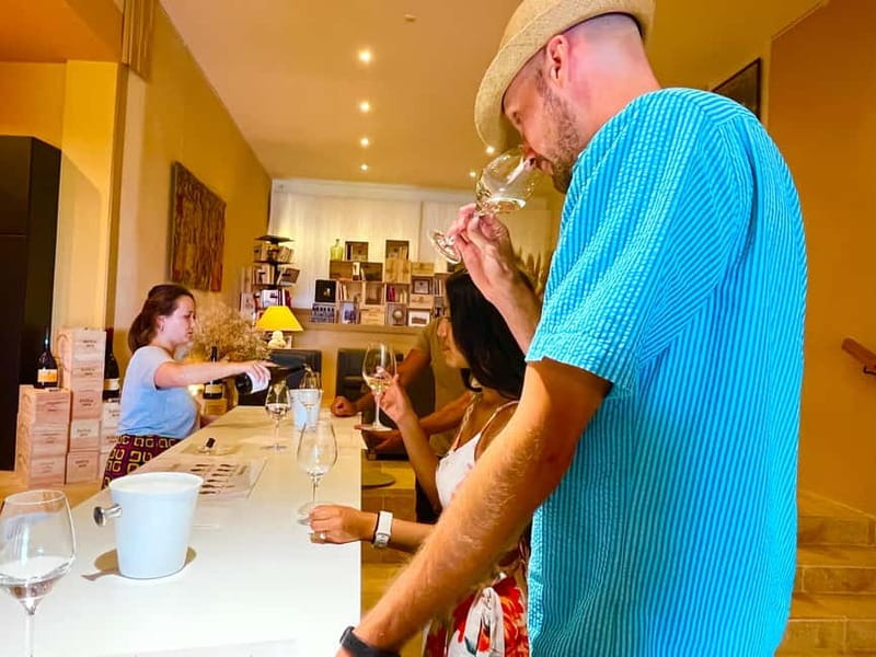 From Avignon: Wine Tour with Visit to Châteauneuf du Pape - The picnic stop: local farm foods and an easy, real break