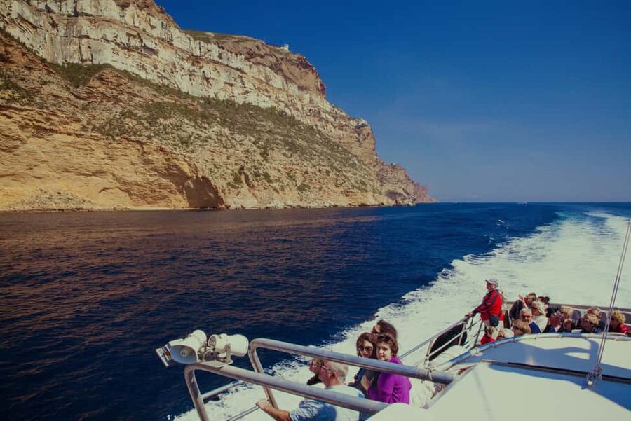 From Bandol: Visit the 13 calanques of Cassis & Marseille (3 hours 15 minutes at sea) - How the Bandol-to-Cassis cruise route actually feels