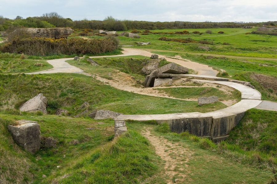 From Bayeux: American D-Day Sites in Normandy Full-Day Tour - Sainte-Mère-Église: the jump-zone heart, plus that church-tower image