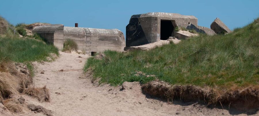 From Bayeux: D-Day American Beaches and US Airborne Day Tour - Sainte-Mère-Église: The Town Capture Story and the Airborne Museum Ticket