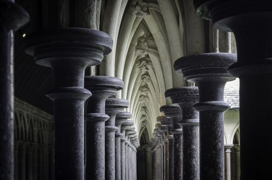 From Bayeux: Full Day Guided Tour to Mont Saint Michel - The 45-Minute Island Walk and Why Timing Matters