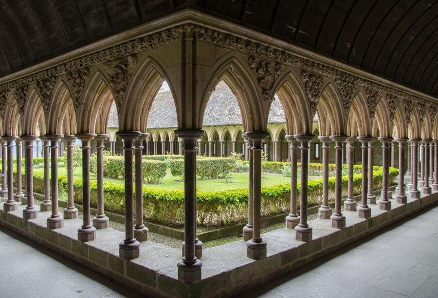 From Bayeux: Full-Day Mont Saint-Michel Tour - Causeway access and first views: why the shuttle part is worth paying attention to