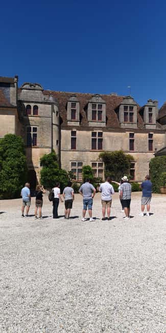 From Bordeaux: Bordeaux wine tour off the beaten path - Stop two: Pessac-Léognan winery in Cadaujac, vat room and barrel cellar tour