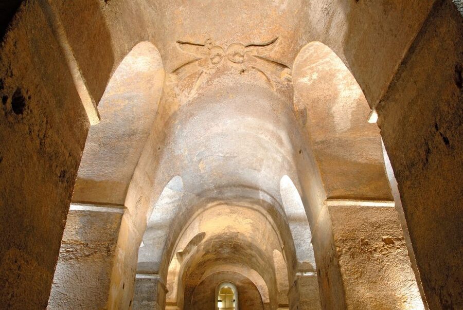 From Bordeaux: Full-Day St Emilion Wine Tasting Tour - Saint-Emilion: the medieval streets plus underground exploring