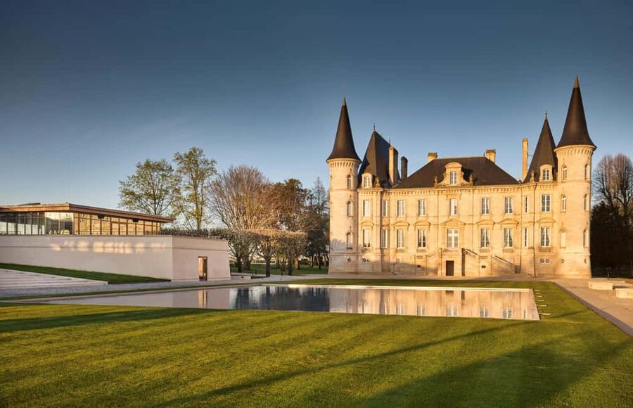 From Bordeaux: Private Wine Tour in Medoc - Bordeaux pickup and the Route des Châteaux drive