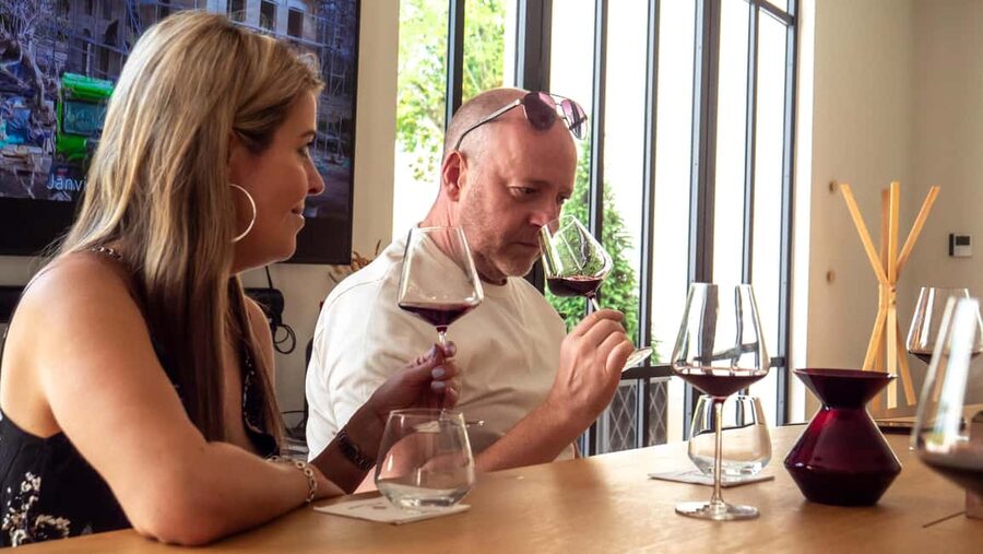 From Bordeaux: St-Emilion Day Tour with Tastings and Lunch - Why Saint-Émilion Works So Well on a 7-Hour Trip