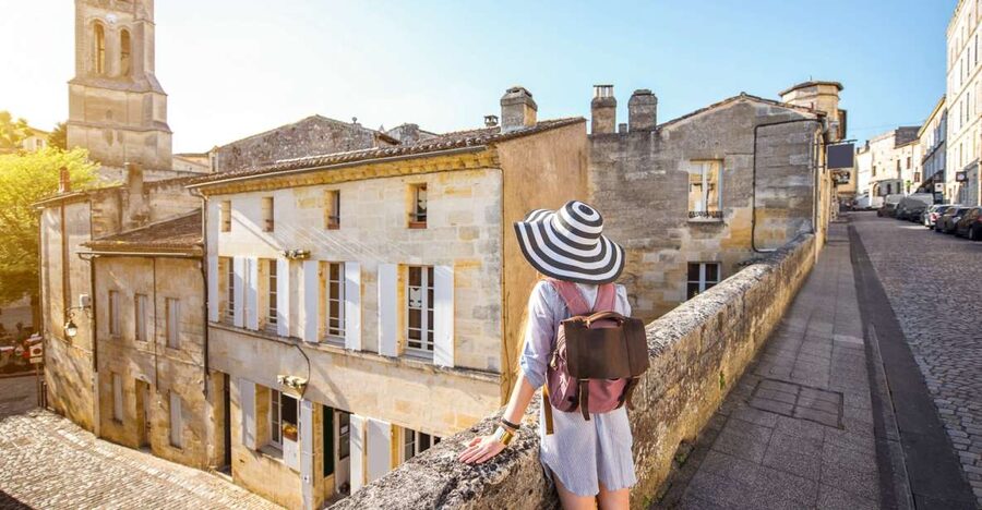 From Bordeaux: St. Emilion Village Half-Day Wine Tour - From Bordeaux to Saint-Emilion: a tidy half-day ride