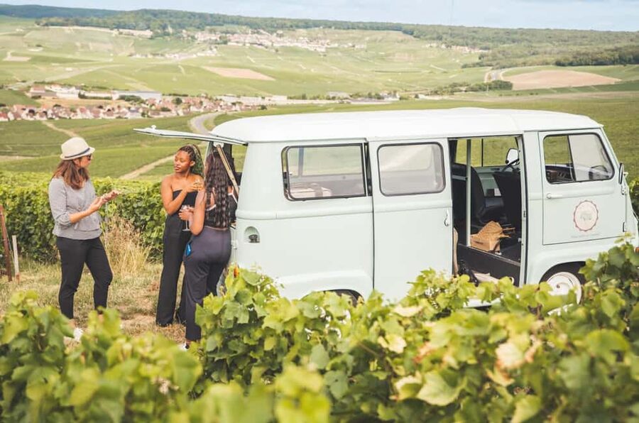 From Epernay : Champagne tasting with a vintage car - Hautvillers orientation: quick walking time before the tasting