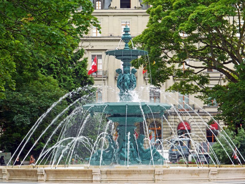 From Geneva: Guided Day Trip to Chamonix & Geneva City Tour - Geneva City Tour Highlights: Jet d’eau, the Flower Clock, and International Geneva