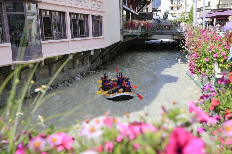 From Geneva: Self-Guided Chamonix-Mont-Blanc Excursion - Chamonix free time: town energy, shopping, and Savoyard comfort food