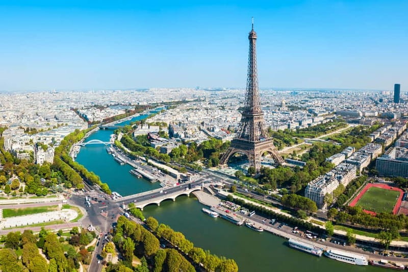 From Le Havre: Deluxe Paris Tour with Seine River Cruise - The coach ride through Normandy: comfort and timing tips