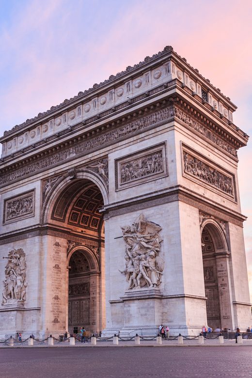 From Le Havre: Paris with River Cruise Shore Excursion - Arc de Triomphe and Champs-Élysées, the classic finish line