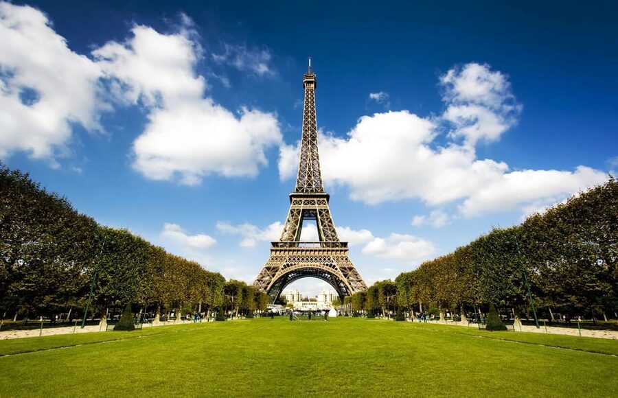 From London: Paris Day Trip with Lunch on Eiffel Tower - Key highlights worth planning for