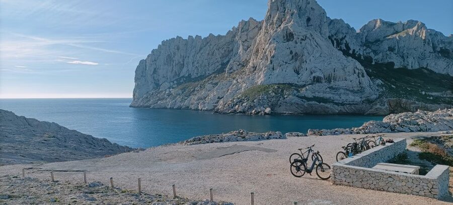 From Marseille: Calanques National Park E-Mountain Bike Tour - The Crête des Escampons and Roy d’Espagne ride back to Pointe Rouge