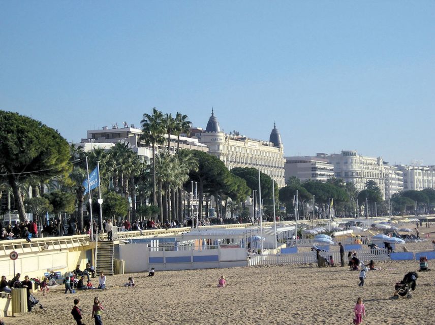 From Nice: Cannes and Antibes Half-day Tour - Pickup in Nice, getting comfortable, and how the drive feels