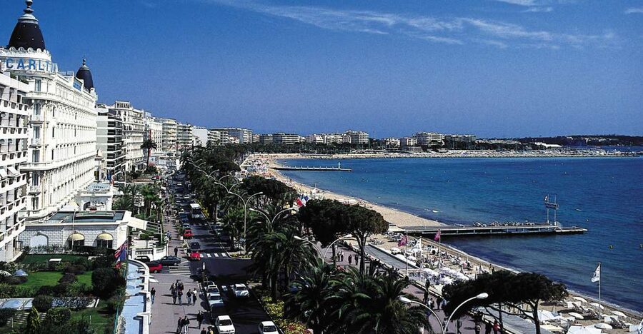From Nice: Cannes, Antibes & Saint-Paul-de-Vence Tour - Saint-Paul-de-Vence hilltop lanes, galleries, and Mediterranean viewpoints