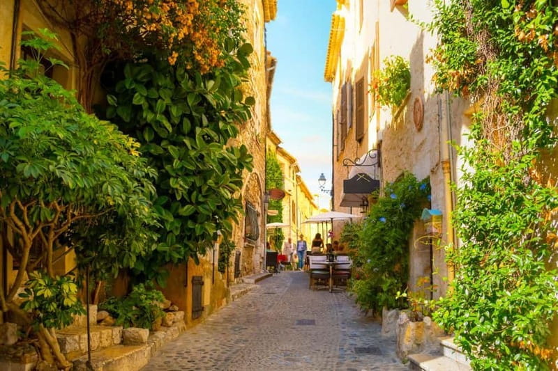 From Nice: French Riviera Full-Day Tour - Cannes Croisette and the Palace of Festivals red carpet moment