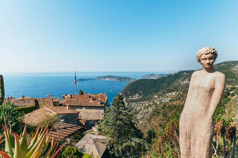From Nice: French Riviera in One Day - Monaco old town and palace ceremony, then Monte Carlo along the F1 circuit