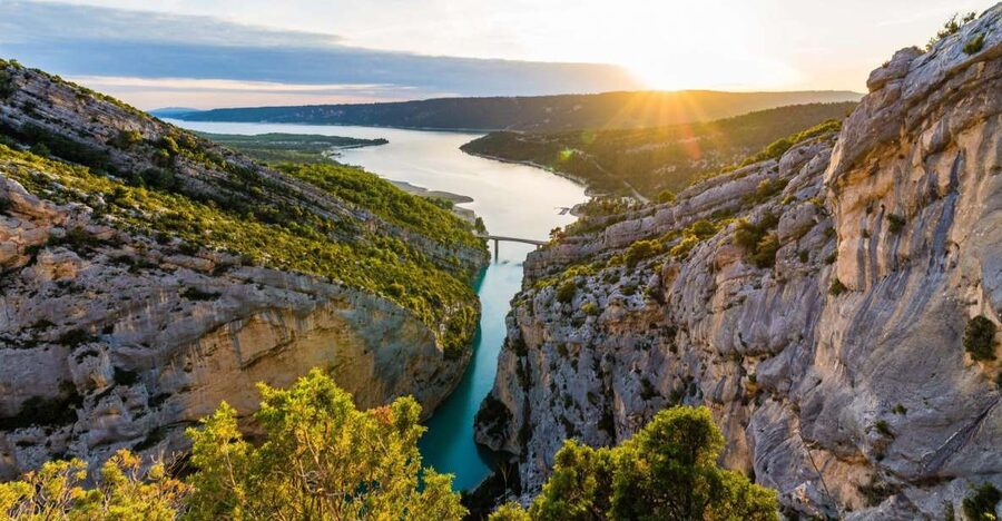 From Nice: Gorges du Verdon Guided Tour - Following the Turquoise Verdon River to the Canyon Overlooks