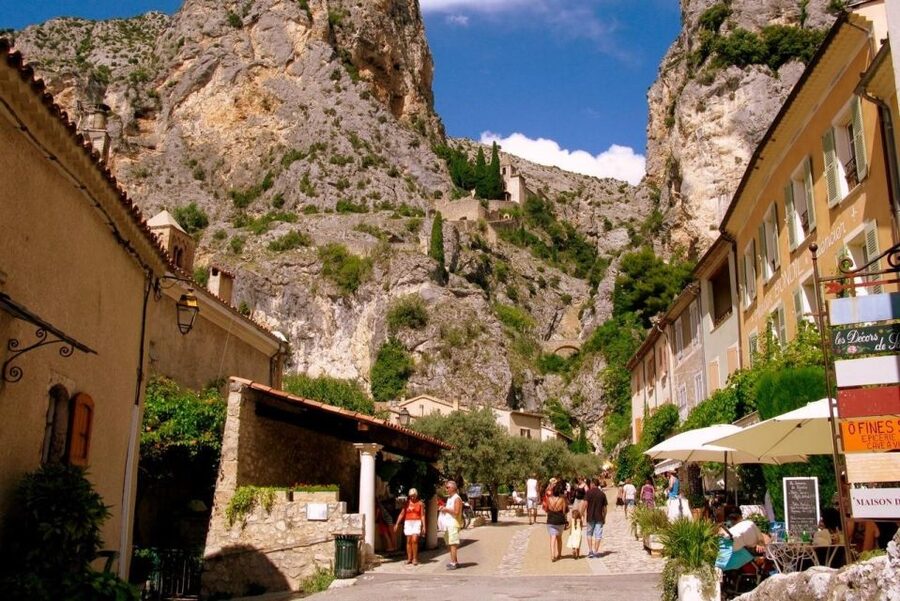 From Nice: Gorges du Verdon Guided Tour - Castellane: The Gate Town by the Foot of the Verdon