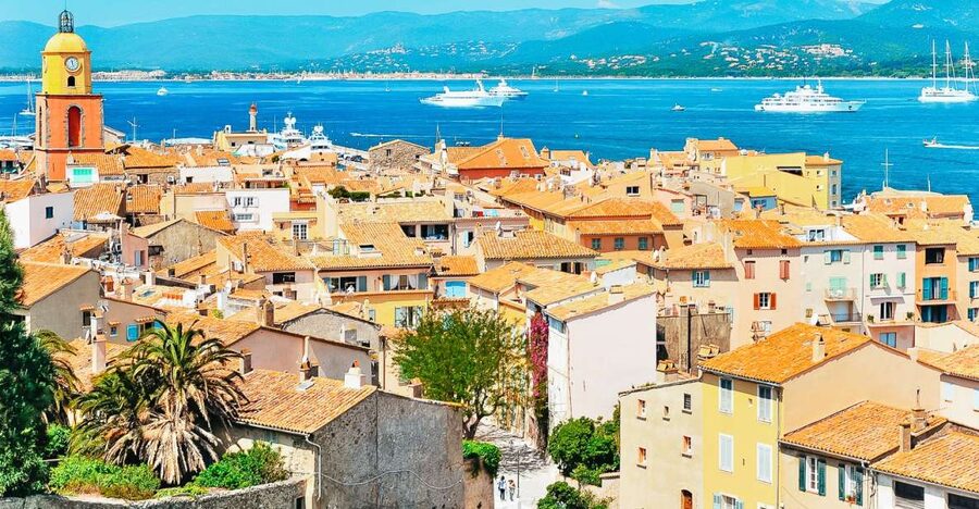 From Nice: Saint-Tropez and Port Grimaud Day Tour - Port Grimaud and Saint-Tropez are the right pairing from Nice