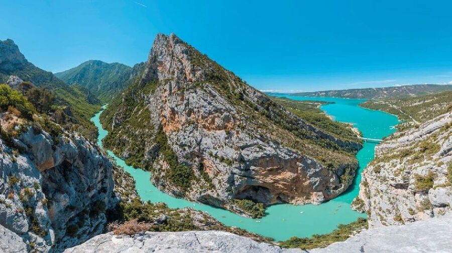 From Nice: Verdon Gorge Full-Day Tour - The guide and driver effect: why the day feels smooth