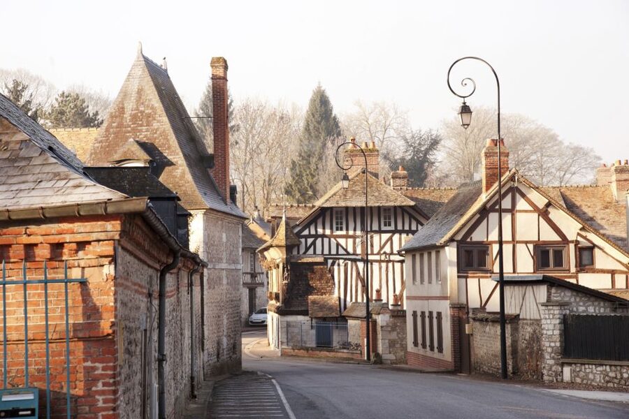 From Paris: 2-Day Normandy & Brittany Tour - Day 1, Rouen and Honfleur, the France before the war