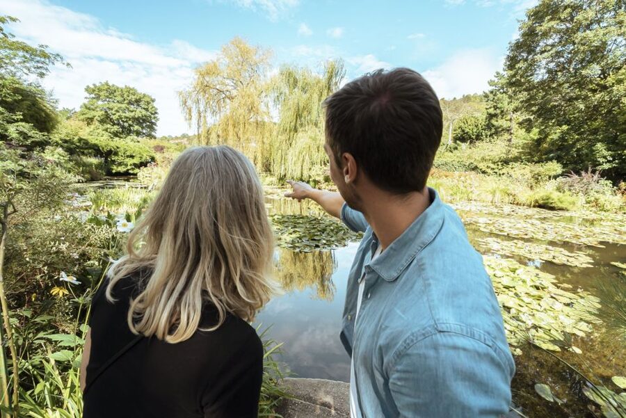 From Paris: Day Trip to Giverny & Versailles with Lunch - Should You Book This Giverny and Versailles Day Trip?