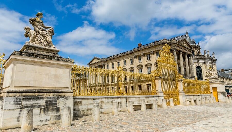 From Paris: Full-Day Guided Tour of Versailles - Grand Trianon and Petit Trianon: The Versailles Mood Shift