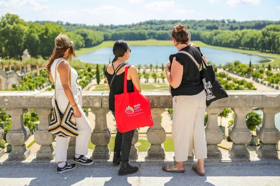 From Paris: Full-Day Guided Tour of Versailles - Skip the Lines and Enter the Château the Smart Way