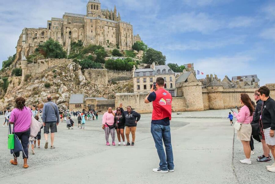 From Paris: Full-Day Mont Saint-Michel Guided Tour - Paris to Mont Saint-Michel: why this day trip works