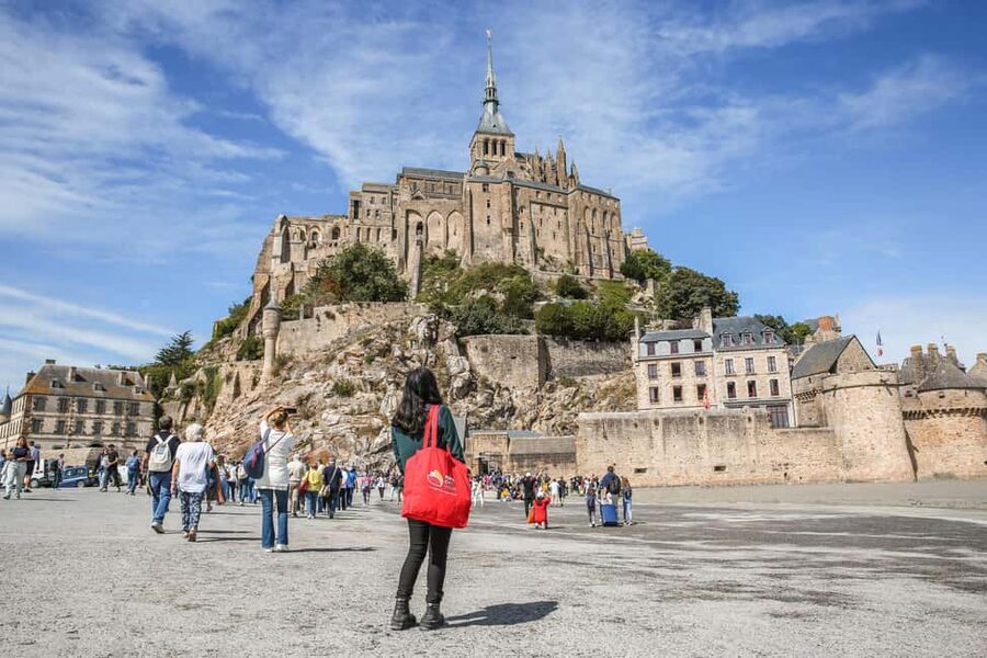 From Paris: Full-Day Mont Saint-Michel Guided Tour - The long coach ride from Paris, and what to do with it