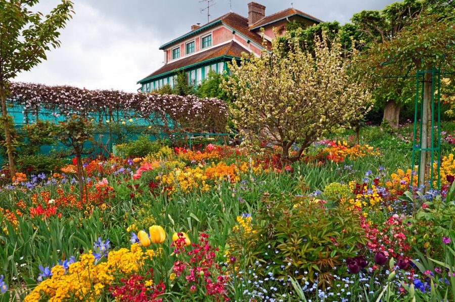 From Paris: Giverny and Versailles Palace Guided Day Trip - The Real-Time Balance: How This Day Fits Your Priorities