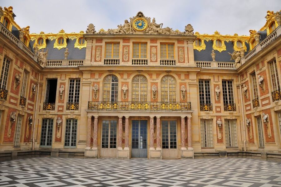 From Paris: Giverny and Versailles Private Full-Day Trip - Midday break and lunch planning between two icons