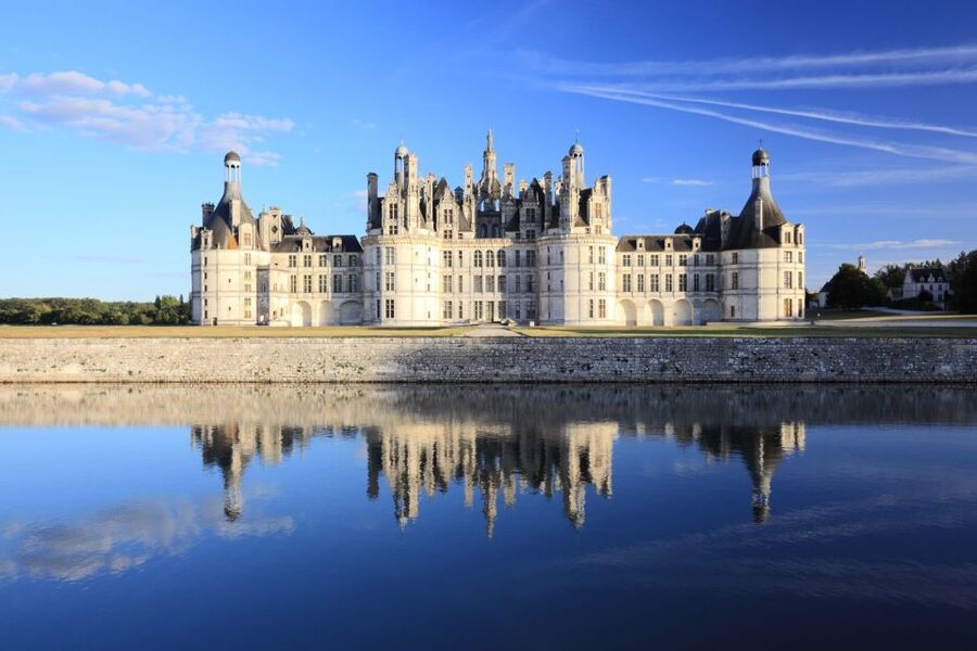 From Paris: Loire Valley Castles Tour with Hotel Transfers - Quick hits before you go