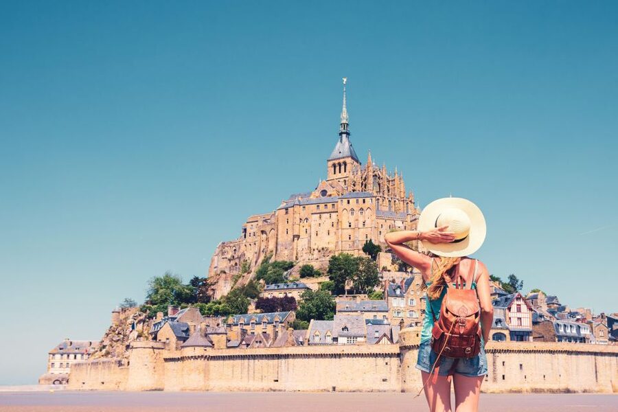 From Paris: Mont Saint Michel Day Trip with a Guide - Food options you can actually plan for, creperies and seafood terraces