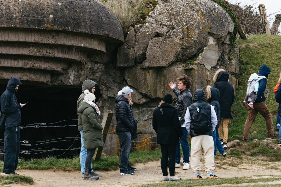 From Paris: Normandy D-Day Landing Beaches Full-Day Tour - Lunch for about 75 minutes, and the practical food reality
