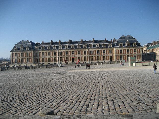 From Paris: Versailles Guided Tour by Deluxe Minibus - The minibus ride: comfort, clear pacing, and an easy meetup